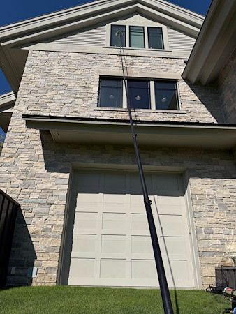 Window cleaning for hard to reach glass screens and sills